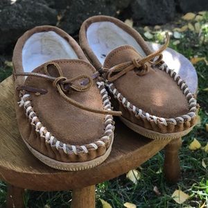 Minnetonka Kids moccasin/slippers
